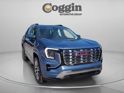 Used 2026 GMC Terrain Denali AWD/4WD image 18