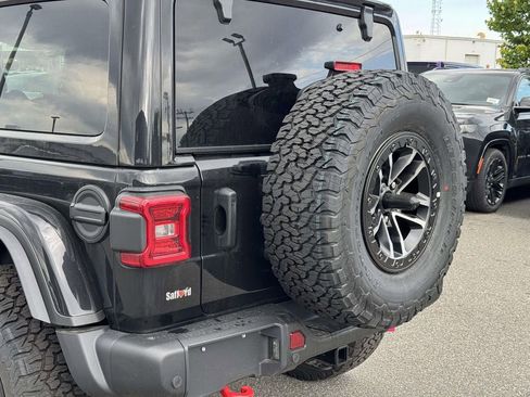 New 2026 Jeep Wrangler Unlimited Rubicon AWD/4WD image 11