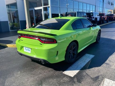 Used 2023 Dodge Charger R/T w/ Blacktop Package image 7