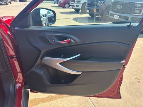 Used 2026 Chevrolet Trax LS FWD image 21