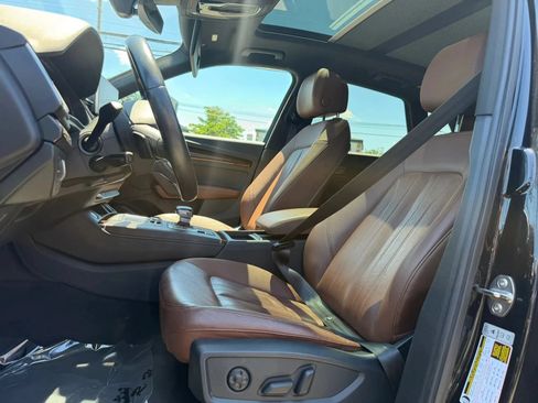 Used 2019 Audi Q5 2.0T Premium Plus w/ Premium Plus Package AWD/4WD image 10
