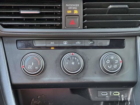Used 2023 Volkswagen Jetta Sport FWD image 20