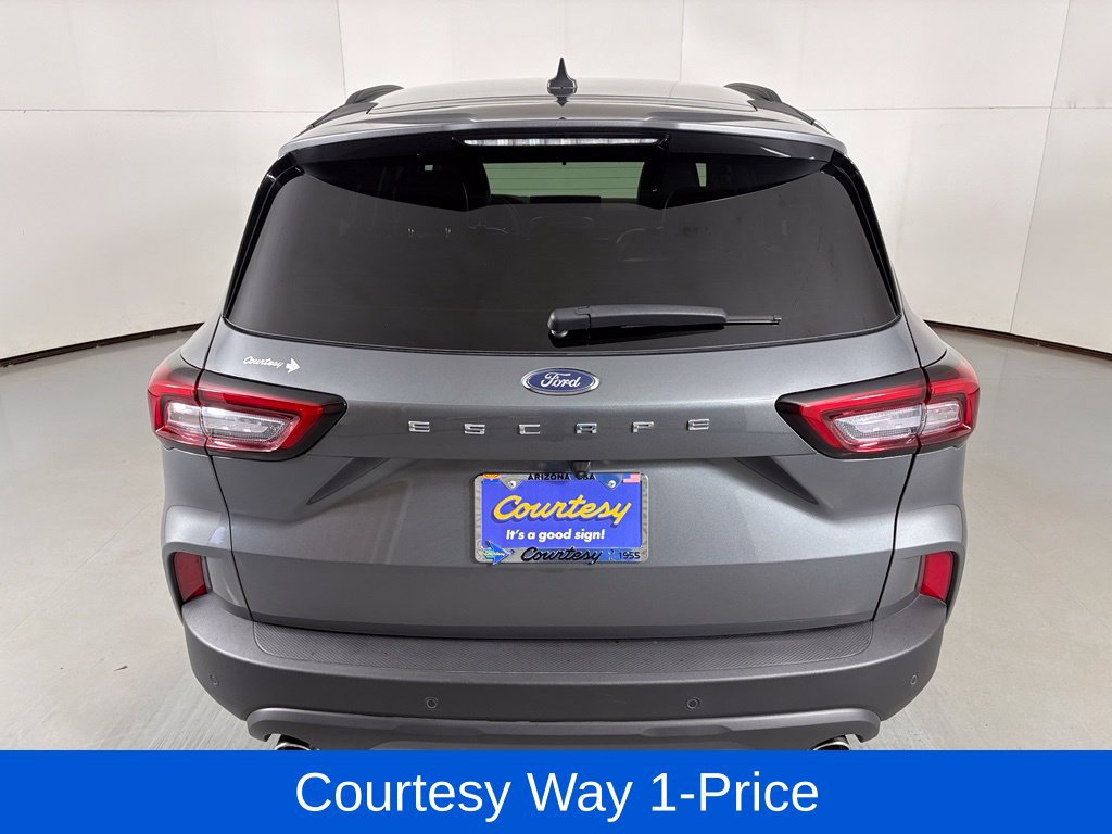 Used 2026 Ford Escape ST-Line w/ Tech Pack #1 FWD image 9
