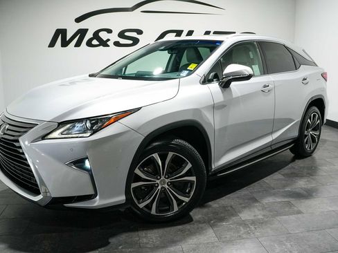 Used 2017 Lexus RX 350 AWD w/ Premium Package image 2