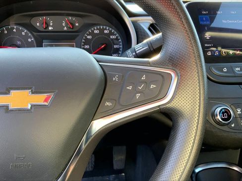 Used 2023 Chevrolet Malibu LT FWD image 24