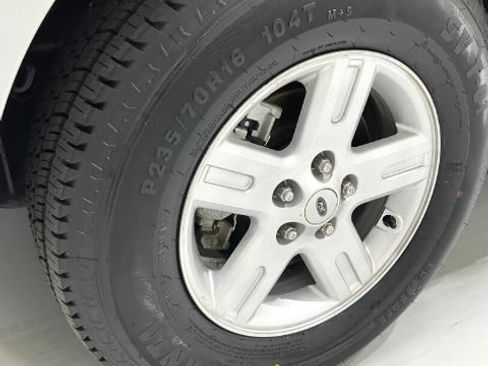 Used 2009 Ford Escape Limited AWD/4WD image 9