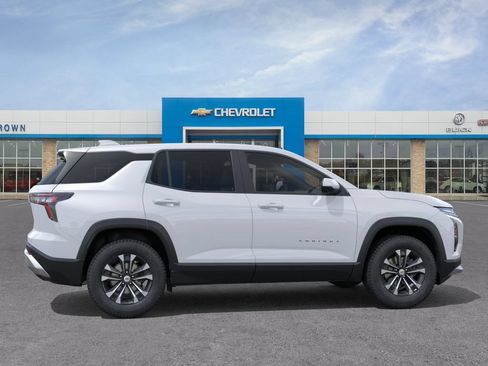 New 2027 Chevrolet Equinox LT w/ Convenience Package II FWD image 5