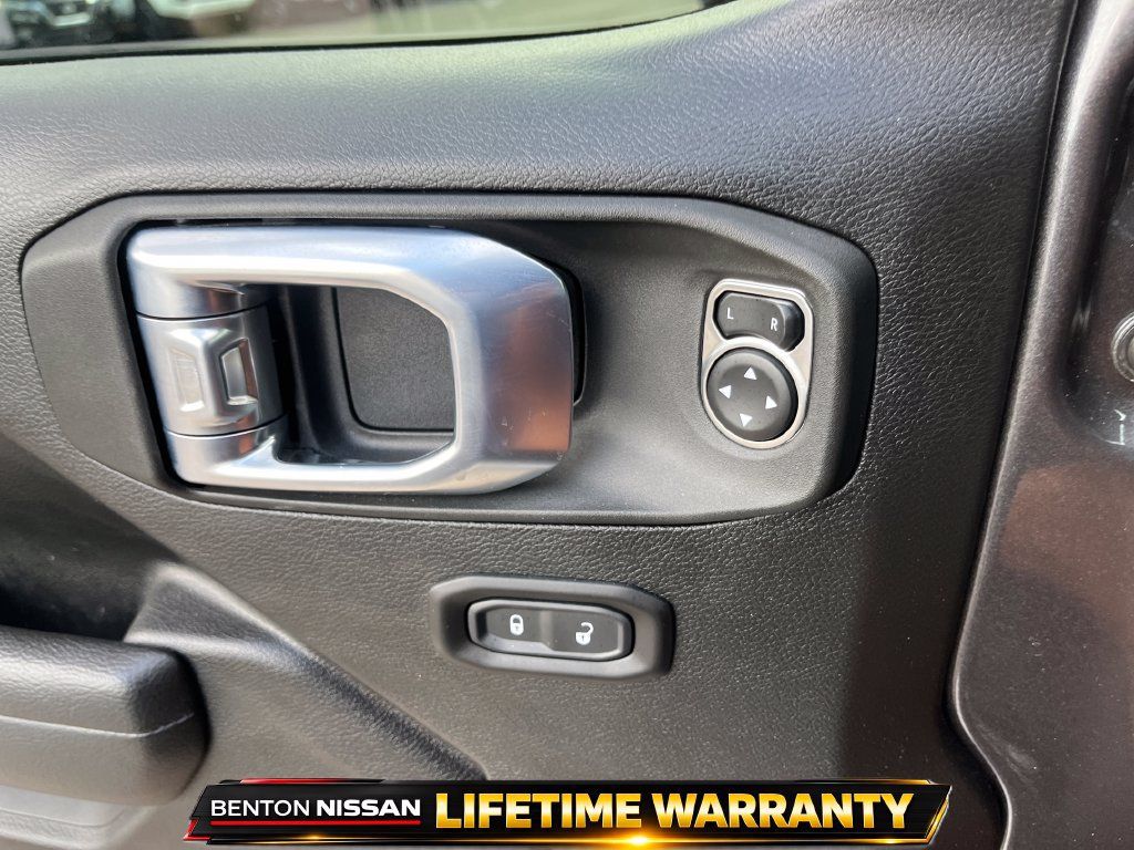 Used 2022 Jeep Gladiator Sport AWD/4WD image 14