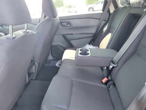 New 2026 Nissan Rogue S image 32