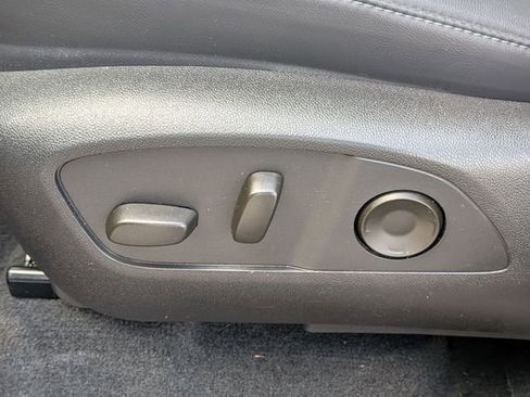 Used 2024 GMC Acadia Elevation w/ Black Edition image 17