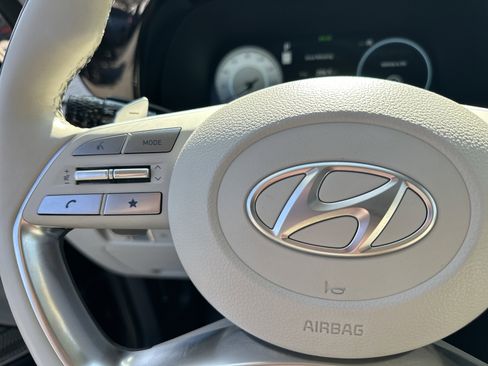 Used 2023 Hyundai Palisade Calligraphy image 26