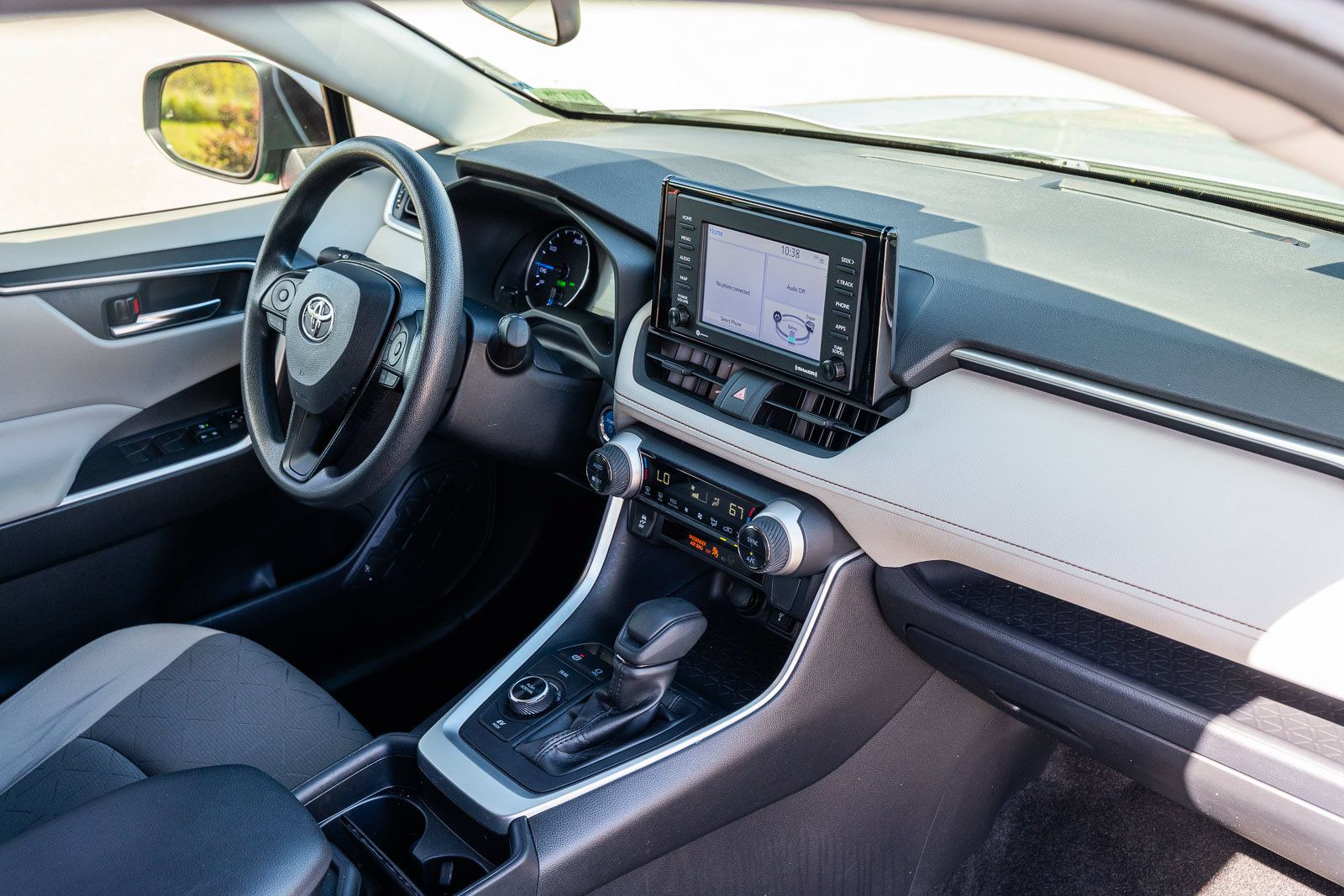Used 2020 Toyota RAV4 XLE w/ Convenience Package AWD/4WD image 12
