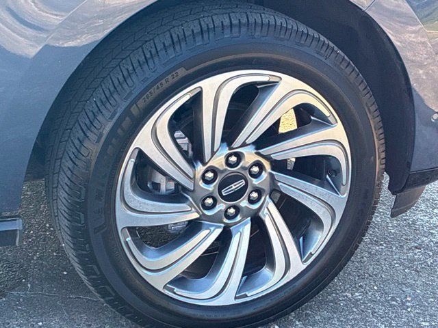 Used 2023 Lincoln Navigator Reserve AWD/4WD image 16