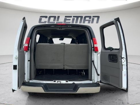 Used 2020 Chevrolet Express 3500 LT w/ LT Preferred Equipment Group RWD image 10