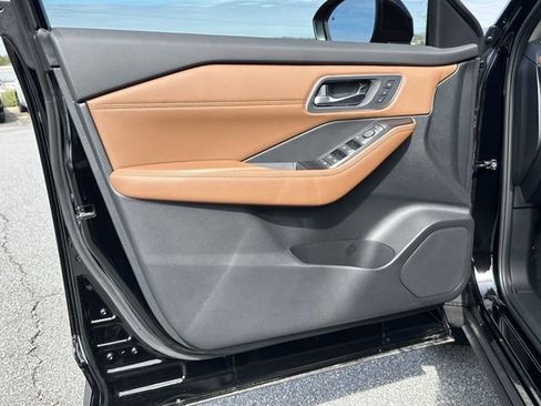 New 2026 Nissan Rogue Platinum AWD/4WD image 11