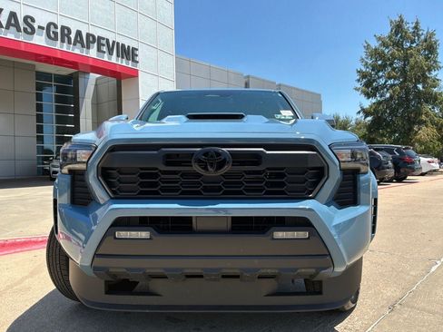 Used 2026 Toyota Tacoma TRD Sport AWD/4WD image 3