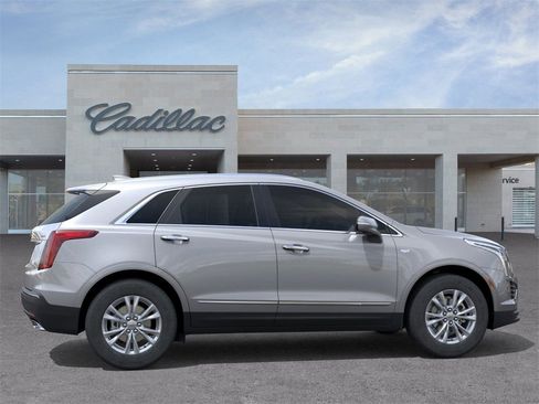 New 2026 Cadillac XT5 Luxury image 5