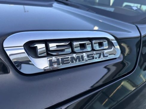 Used 2019 RAM 1500 Big Horn RWD image 9