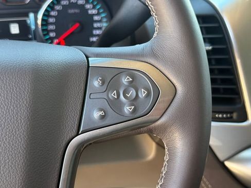 Used 2019 Chevrolet Tahoe Premier image 17