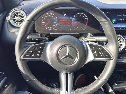 Certified 2026 Mercedes-Benz GLA 250 4MATIC image 11