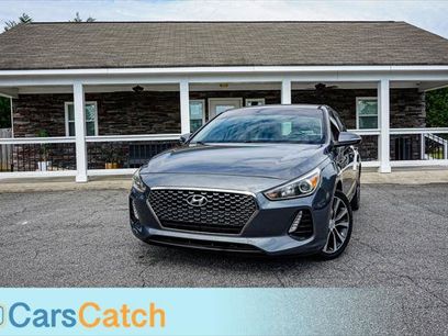 Used 2018 Hyundai Elantra GT w/ Style Package 02
