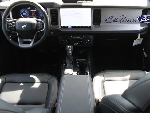 New 2025 Ford Bronco Outer Banks image 12