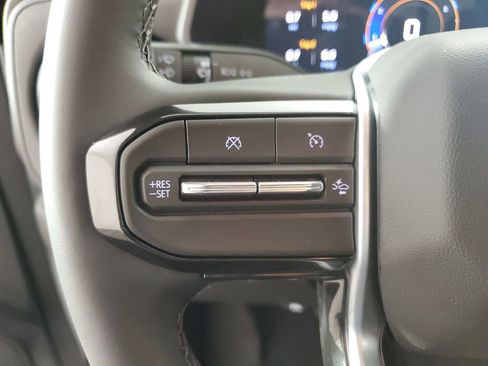 New 2026 Chevrolet Colorado W/T w/ WT Custom Package AWD/4WD image 21