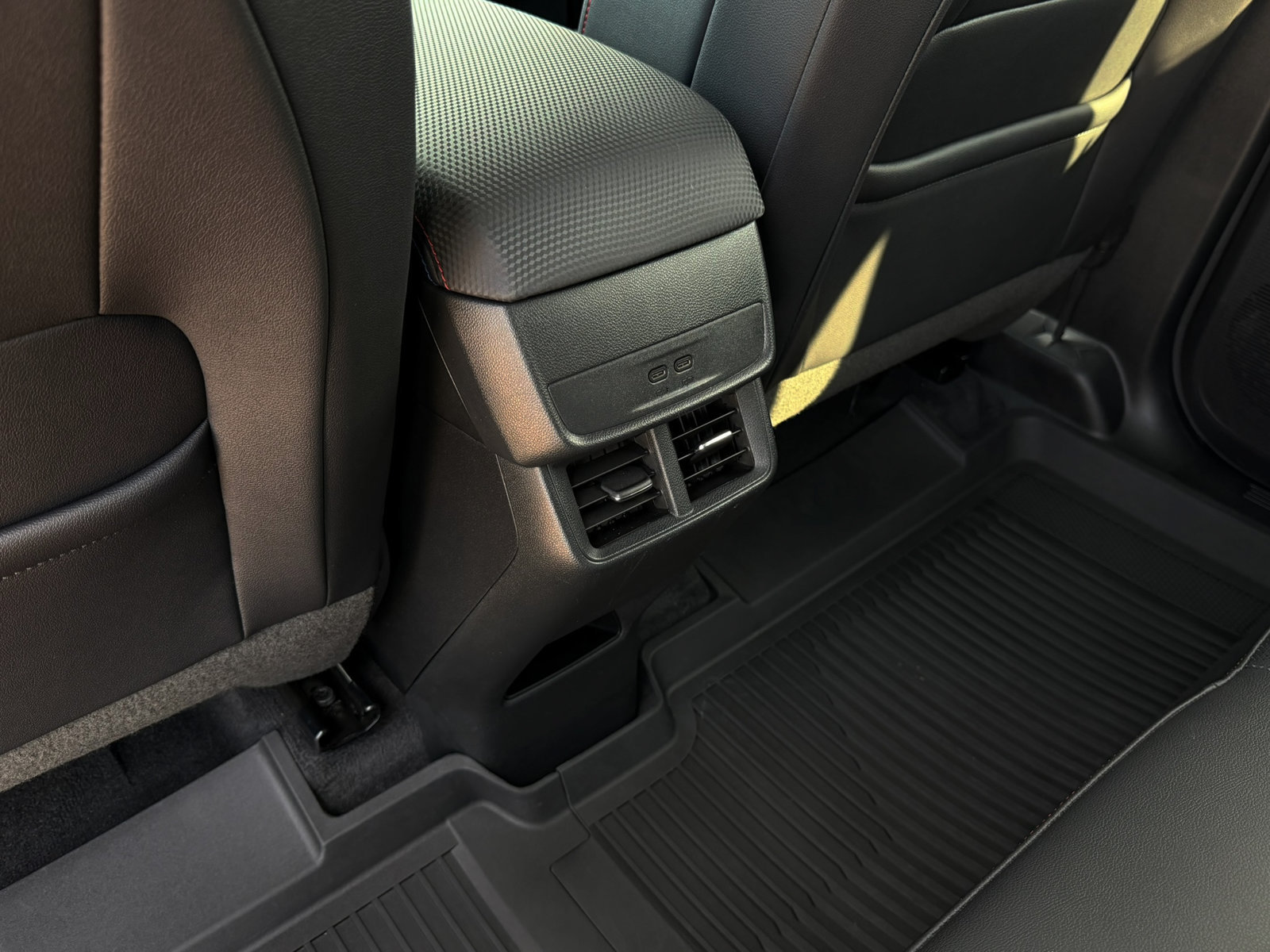 Used 2025 Chevrolet Equinox RS FWD image 26