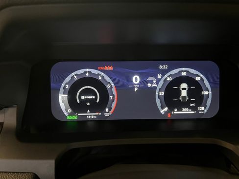 Certified 2025 Toyota Tacoma TRD Off-Road image 13