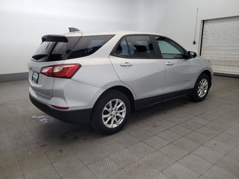 Used 2020 Chevrolet Equinox LS image 10