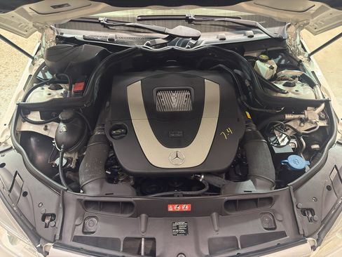 Used 2011 Mercedes-Benz C 300 4MATIC Sedan image 34