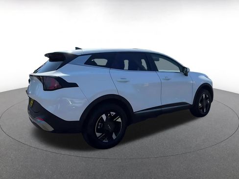Used 2026 Kia Sportage LX AWD/4WD image 12