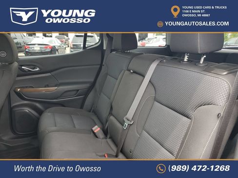 Used 2020 GMC Acadia SLE w/ Driver Convenience Package FWD image 26