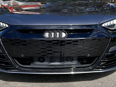 Used 2022 Audi e-tron GT Premium Plus w/ Performance Package image 34