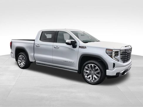 Used 2026 GMC Sierra 1500 Denali AWD/4WD image 2