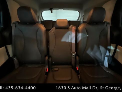 Used 2024 Kia Carnival SX FWD image 25