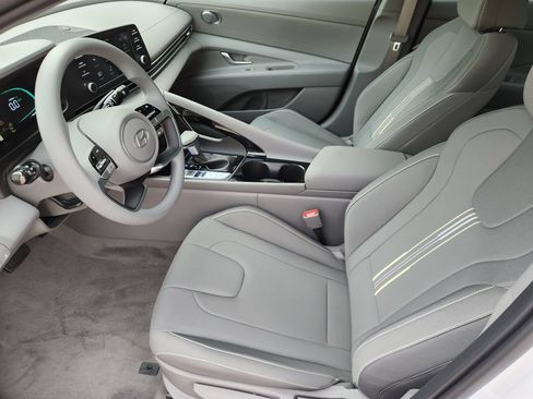 New 2026 Hyundai Elantra Hybrid w/ Cargo Package FWD image 10
