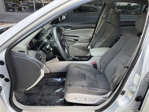 Used 2010 Honda Accord EX image 13