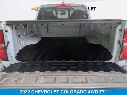 Used 2022 Chevrolet Colorado Z71 w/ Safety Package AWD/4WD image 25