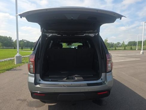 Used 2024 Chevrolet Tahoe Z71 w/ Luxury Package AWD/4WD image 11