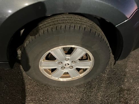 Used 2008 Mercury Mariner 2WD V6 image 12