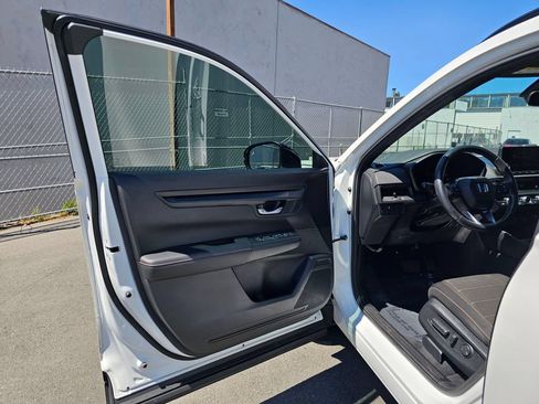 Used 2024 Honda CR-V Sport image 18