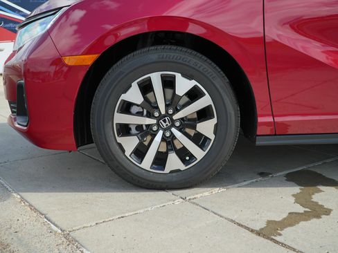 Used 2026 Honda Odyssey EX-L image 12