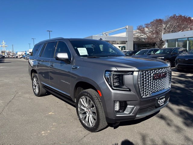 Used 2021 GMC Yukon Denali w/ Denali Ultimate Package AWD/4WD image 3