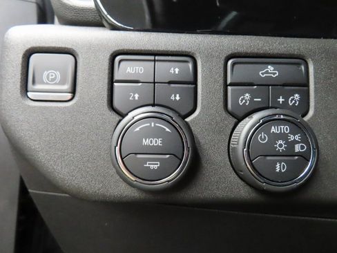 Used 2023 Chevrolet Silverado 1500 RST image 44