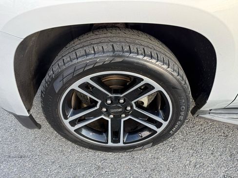 Used 2017 Chevrolet Tahoe LT RWD image 42