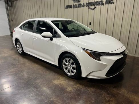 Used 2024 Toyota Corolla LE image 6