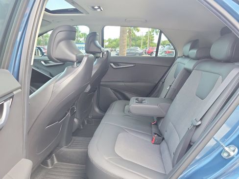 Used 2023 Kia Niro EX Touring FWD image 13