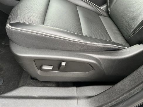 Used 2023 Buick Envision Essence image 14