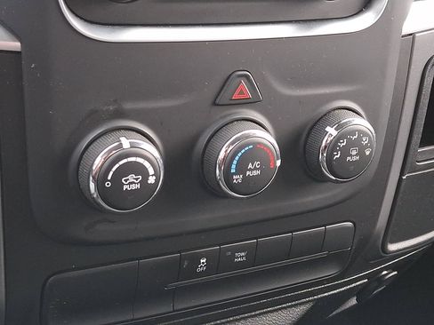 Used 2024 RAM 1500 Classic SLT image 22